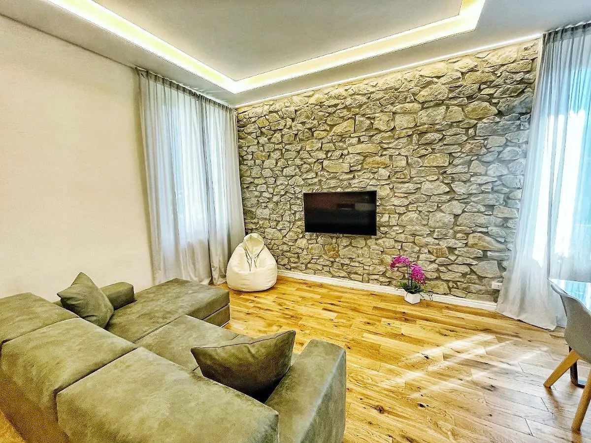 Memory House Apartment Arezzo 0*,  Italy